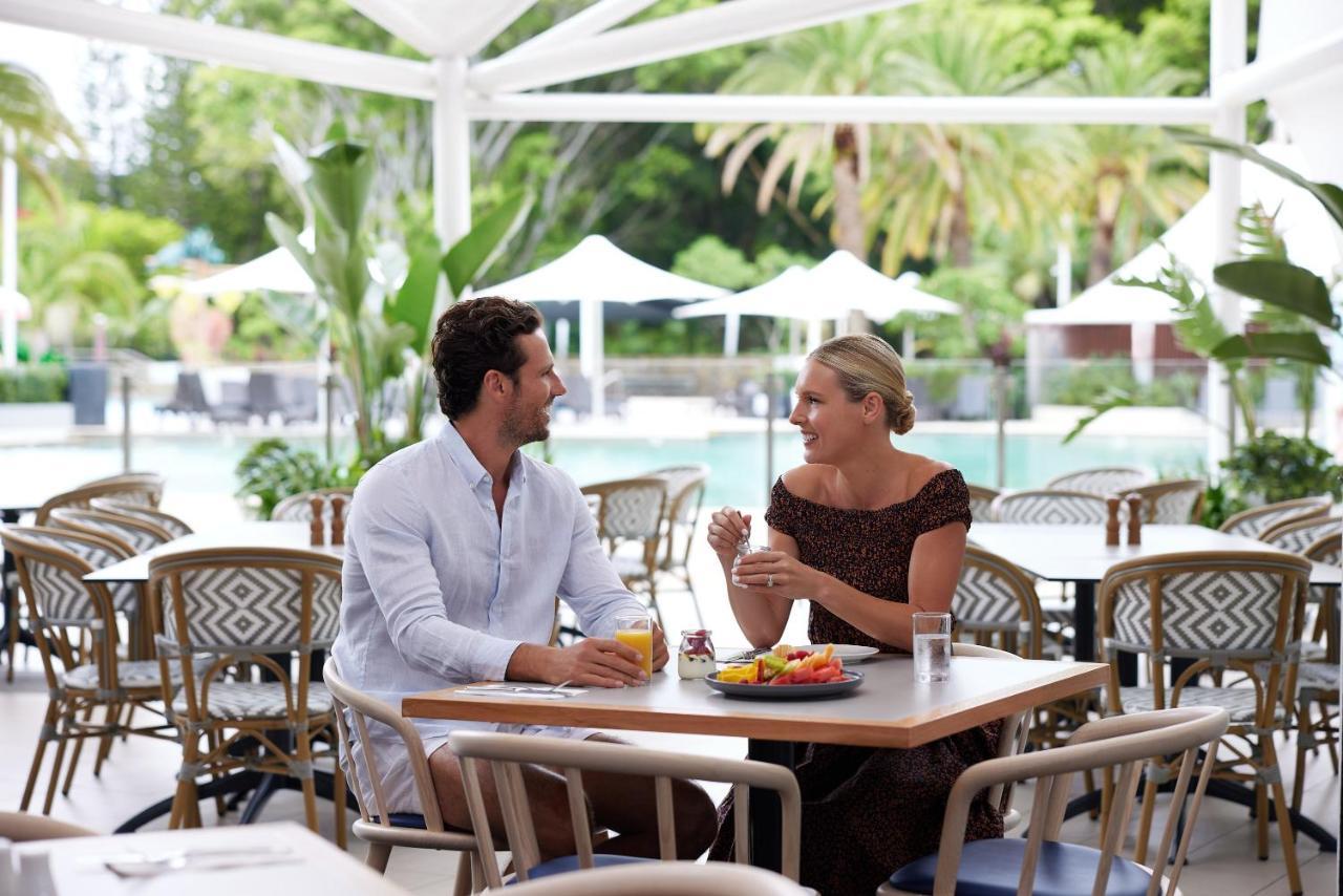 Racv Royal Pines Resort Gold Coast Benowa Экстерьер фото The Pool Bar